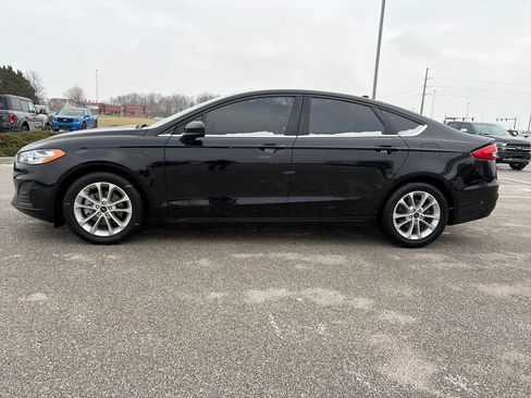 Used 2020 Ford Fusion SE image 4