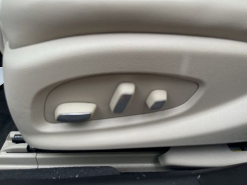 Used 2018 Cadillac XTS Luxury w/ Driver Awareness Package image 13