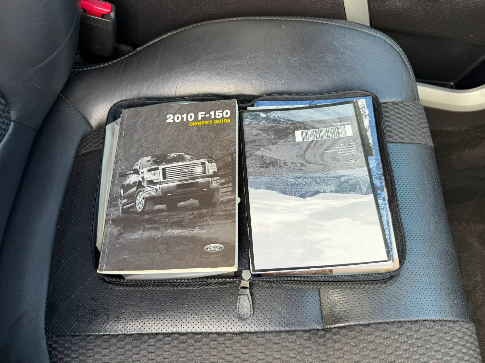 Used 2010 Ford F150 Raptor AWD/4WD image 14