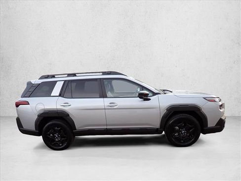 Used 2026 Subaru Outback Limited AWD/4WD image 5