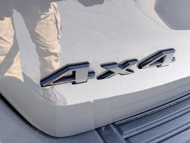 Used 2021 Jeep Grand Cherokee Laredo X AWD/4WD image 24
