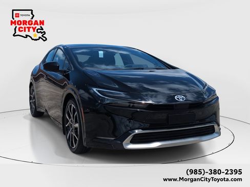 New 2025 Toyota Prius Plug-In Hybrid FWD image 1