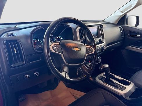 Used 2021 Chevrolet Colorado LT w/ LT Convenience Package image 10
