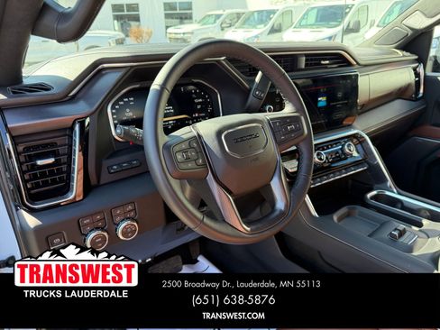 Used 2026 GMC Sierra 3500 Denali Ultimate image 4