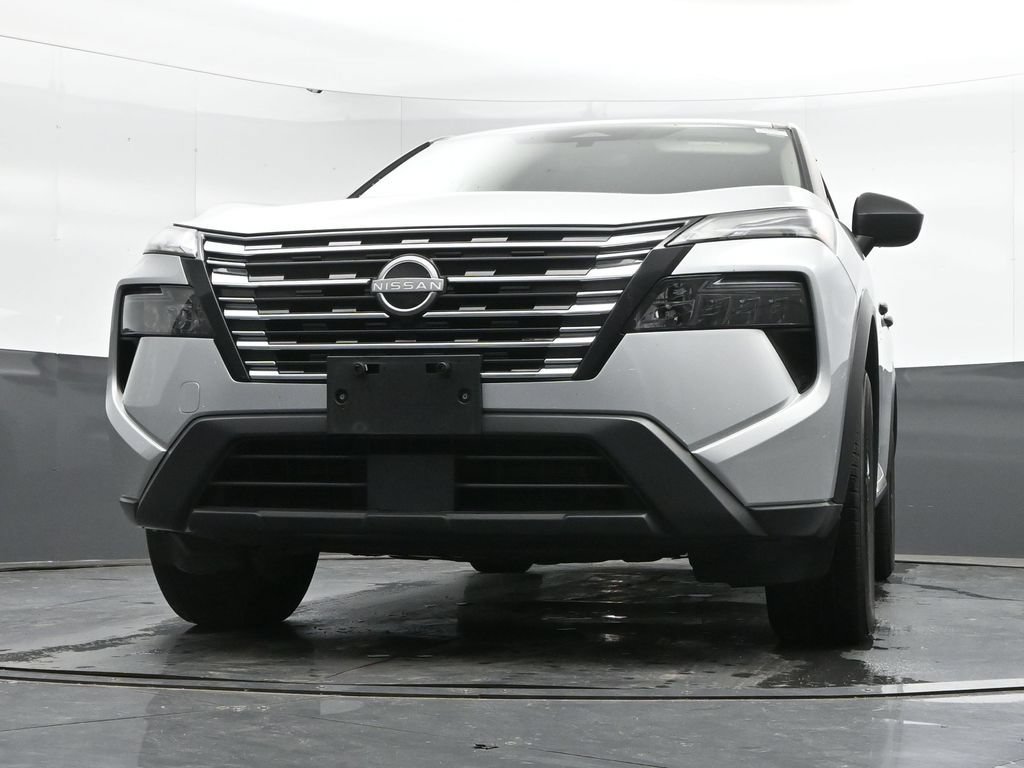 Used 2024 Nissan Rogue S AWD/4WD image 44