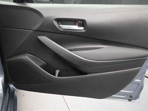 Used 2021 Toyota Corolla LE w/ LE Convenience Package FWD image 27
