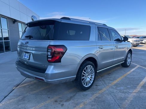 Used 2024 Ford Expedition Max Platinum image 3