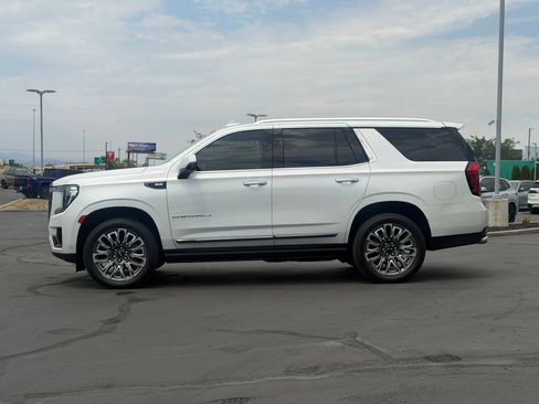 Used 2023 GMC Yukon Denali Ultimate AWD/4WD image 2