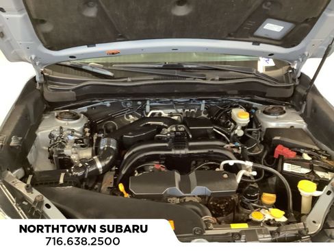 Used 2018 Subaru Forester 2.5i Touring AWD/4WD image 18