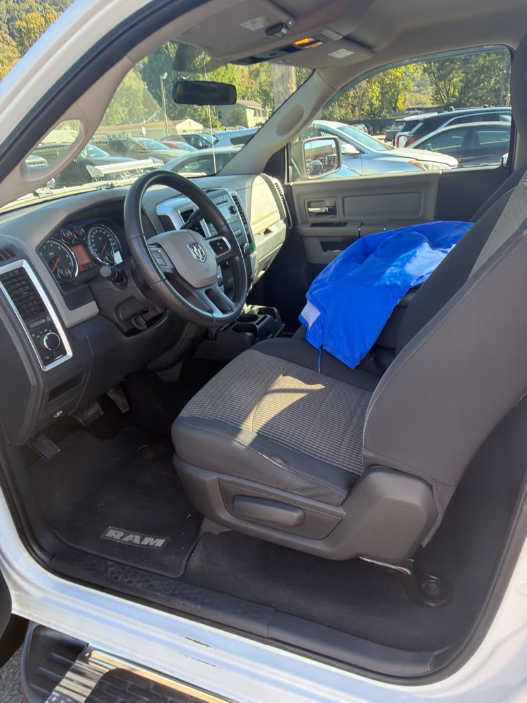 Used 2011 RAM 1500 Classic SLT RWD image 5