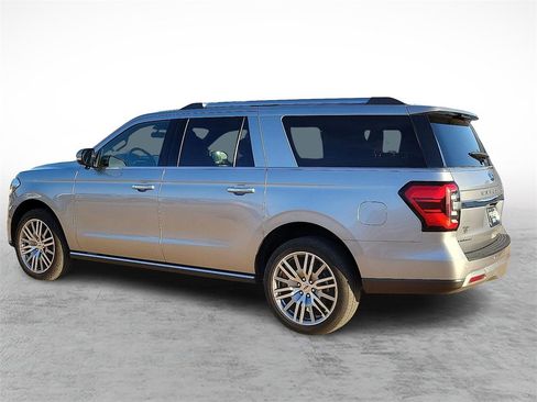 Used 2023 Ford Expedition Max Limited image 7