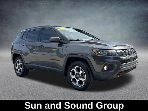 Used 2022 Jeep Compass Trailhawk w/ Sun and Sound Group AWD/4WD image 4