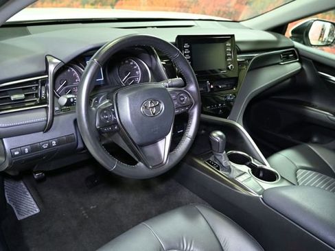 Used 2024 Toyota Camry SE image 20