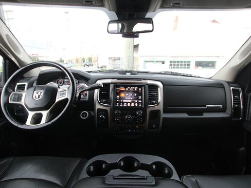 Used 2015 RAM 2500 Laramie AWD/4WD image 13