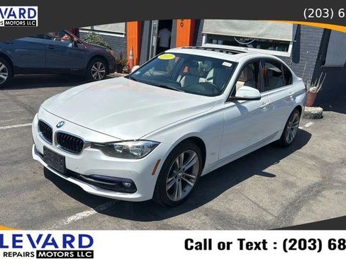 Used 2017 BMW 330i xDrive Sedan AWD/4WD image 3