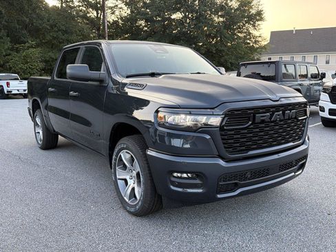 New 2026 RAM 1500 Express RWD image 4