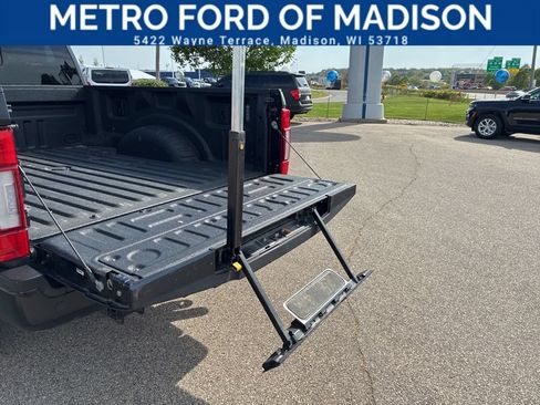 Used 2022 Ford F250 Lariat w/ Black Appearance Pkg AWD/4WD image 12