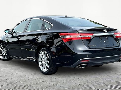 Used 2014 Toyota Avalon XLE Touring FWD image 4