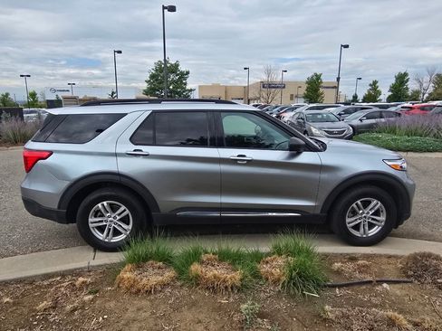 Used 2022 Ford Explorer XLT w/ Class IV Trailer Tow Package AWD/4WD image 16