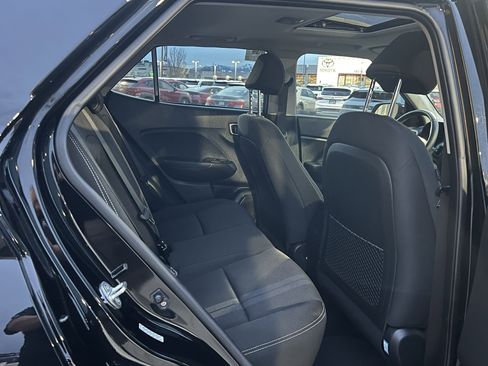 Certified 2023 Hyundai Venue SEL image 18