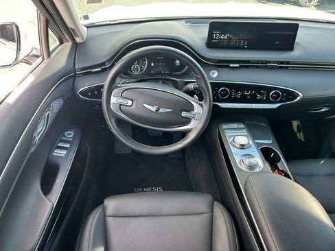 Used 2025 Genesis GV70 2.5T image 29