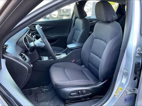 Used 2022 Chevrolet Malibu LT FWD image 24