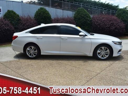 Used 2019 Honda Accord LX image 11