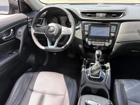 Used 2017 Nissan Rogue SL w/ SL Premium Package AWD/4WD image 31