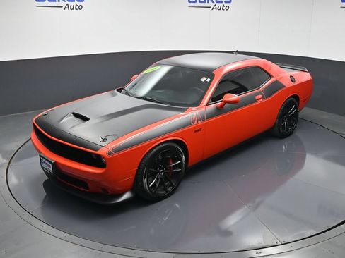 Used 2019 Dodge Challenger R/T Scat Pack w/ T/A Package RWD image 40
