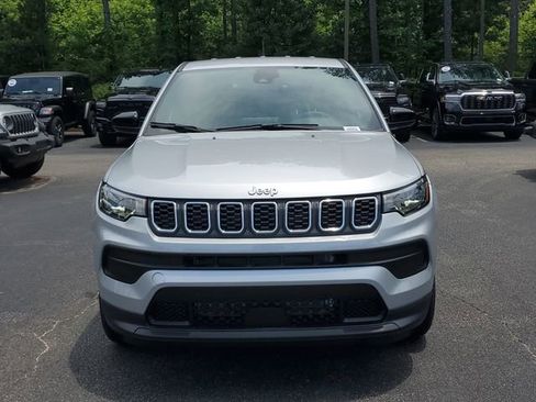 New 2025 Jeep Compass Sport image 2