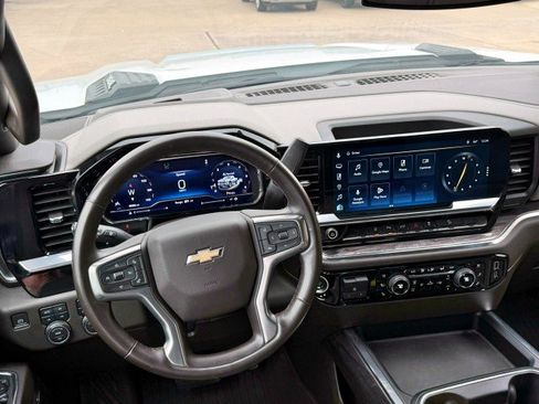 Certified 2024 Chevrolet Silverado 2500 LTZ w/ LTZ Plus Package image 19