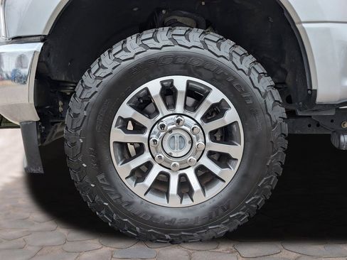 Used 2020 Ford F350 Lariat w/ Lariat Ultimate Package image 10