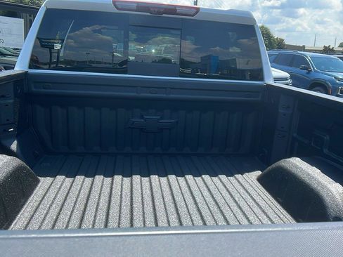 New 2025 Chevrolet Silverado 1500 ZR2 w/ Technology Package AWD/4WD image 10