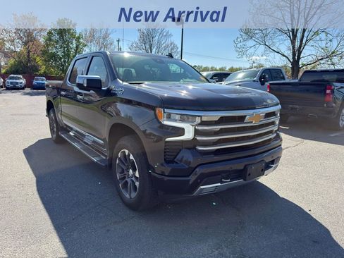 Certified 2024 Chevrolet Silverado 1500 High Country image 2
