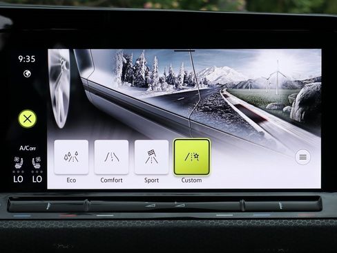 Used 2024 Volkswagen GTI Autobahn image 35