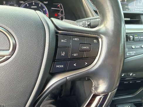 Used 2020 Lexus ES 350 w/ Premium Package image 28