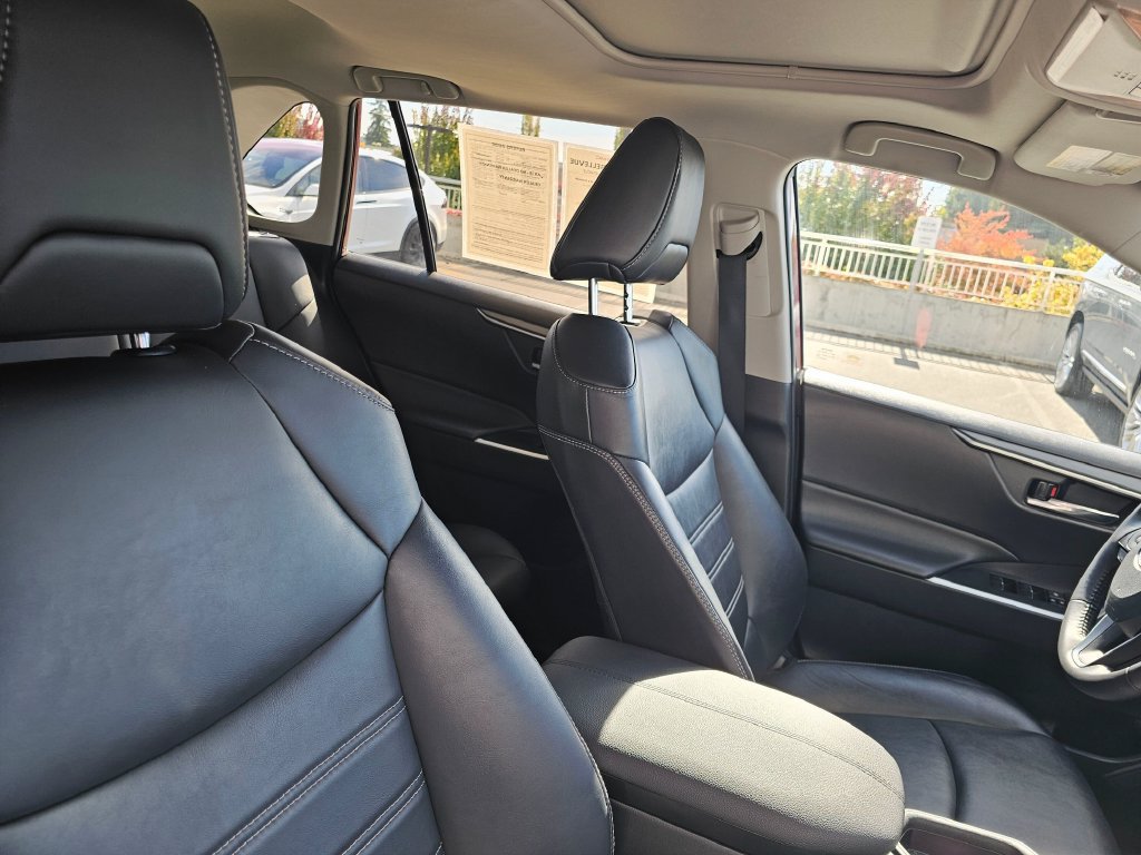 Used 2021 Toyota RAV4 XLE Premium AWD/4WD image 11