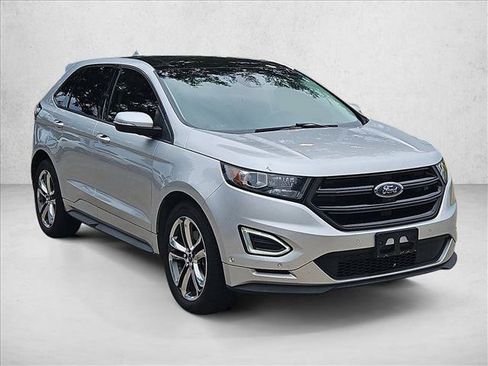Used 2015 Ford Edge Sport w/ Equipment Group 401A FWD image 3