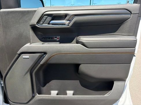 Used 2023 GMC Sierra 1500 AT4 AWD/4WD image 9