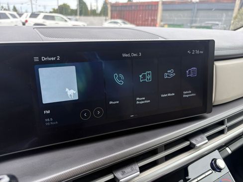 Used 2025 Hyundai Santa Fe SEL image 23