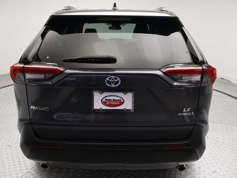 Certified 2024 Toyota RAV4 LE AWD/4WD image 10