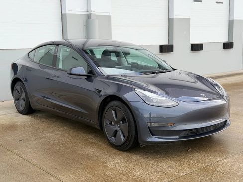 Used 2023 Tesla Model 3 Long Range image 7