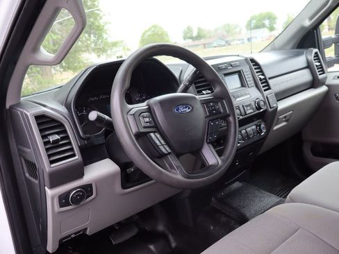 Used 2019 Ford F250 XL w/ Power Equipment Group AWD/4WD image 15