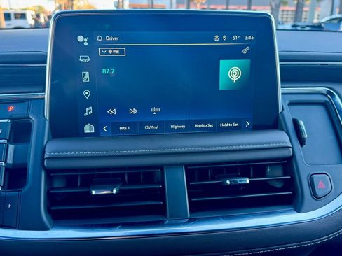 Used 2024 Chevrolet Suburban LT image 27