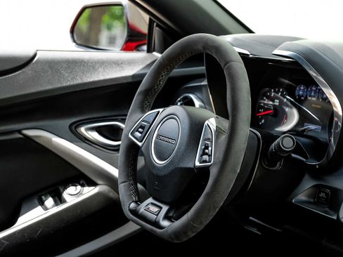 Used 2019 Chevrolet Camaro SS RWD image 17