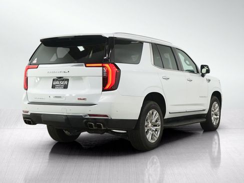 Used 2025 GMC Yukon Denali AWD/4WD image 7