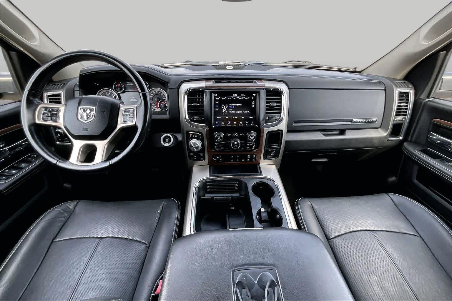 Used 2018 RAM 1500 Laramie w/ Convenience Group AWD/4WD image 16