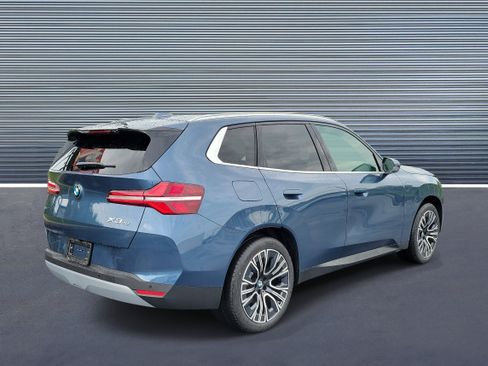 New 2026 BMW X3 xDrive30i w/ Premium Package AWD/4WD image 3
