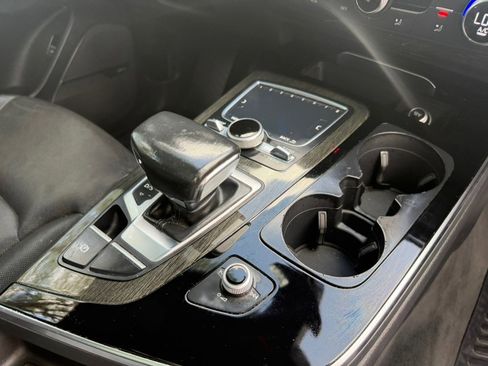 Used 2018 Audi Q7 3.0T Premium Plus w/ Premium Plus Package AWD/4WD image 16