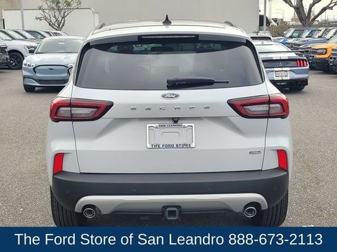 New 2025 Ford Escape SE w/ Class II Trailer Tow Package image 7